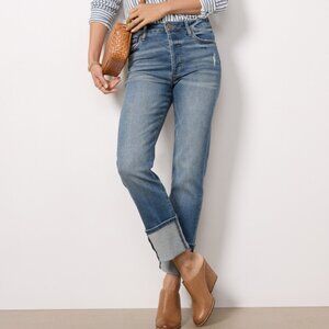 Evereve Ever Straight Cuffed Jeans - Size 29